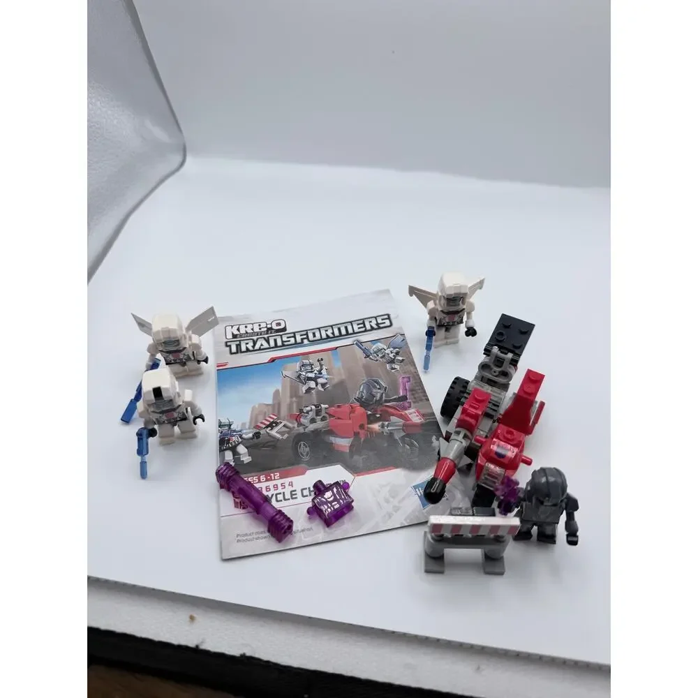 KRE-O Transformers Cycle Chase 36954 Barricade 75 Pieces Hasbro 2012 complete